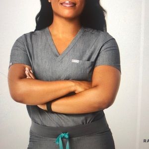 FIGS Catarina Scrub Top